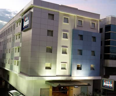 https://imgcld.yatra.com/ytimages/image/upload/t_hotel_yatra_city_desktop/v1433503482/Domestic Hotels/Hotels_Hyderabad/Aditya Hometel - A Sarovar Hotels/Exterior.jpg